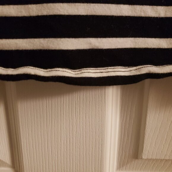 Wet Seal + Women's Black White Striped V-Neck Top LS Tee Plus Size Please Read - Picture 10 of 10
